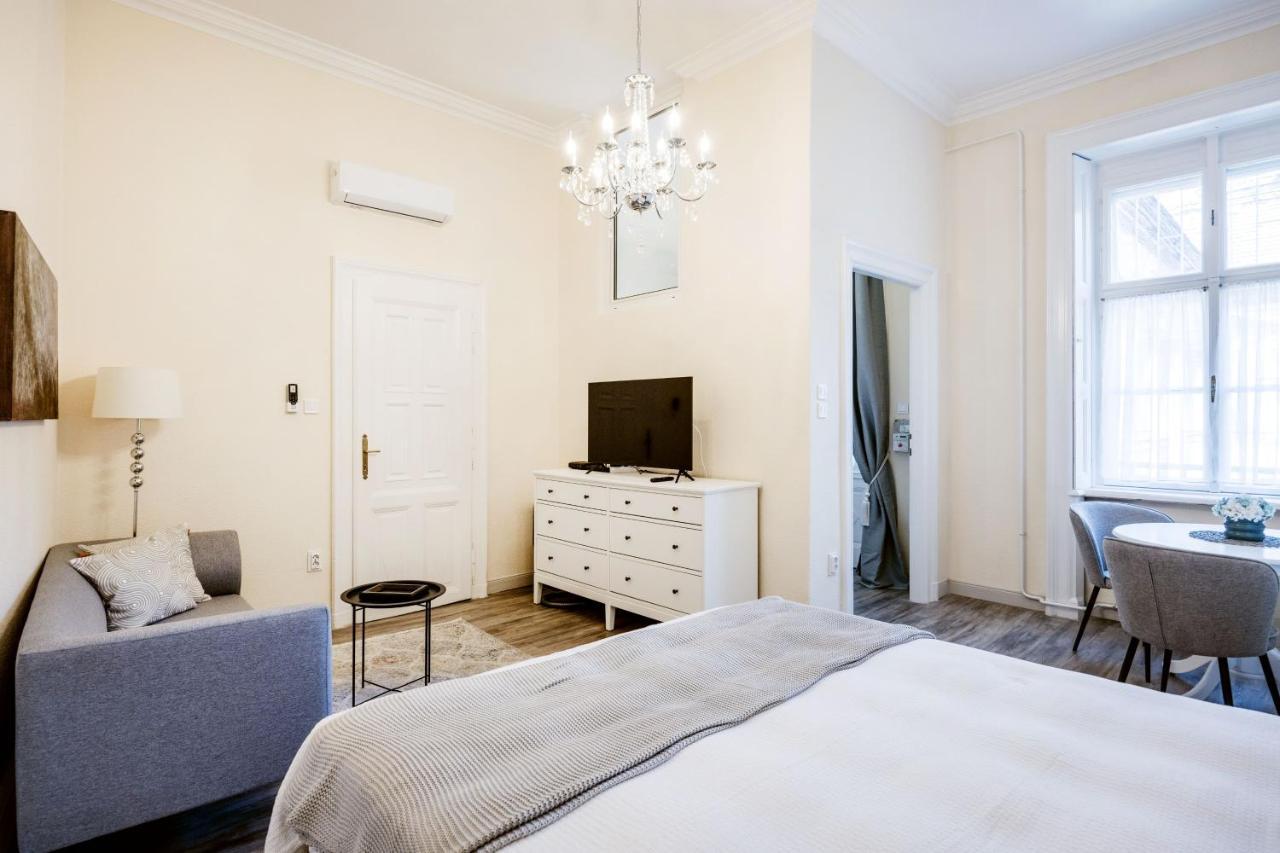 ANDRÁSSY CENTER Apartment Budapeste Exterior foto